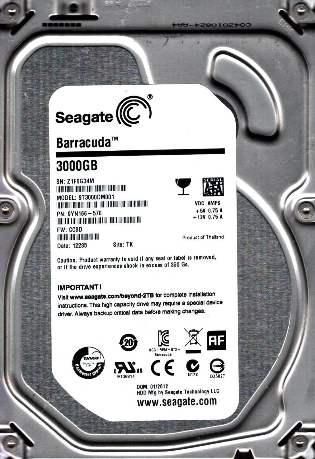 ST3000DM001 P/N: 9YN166-570 F/W: CC9D S/N: Z1F0 TK 3TB JAN 2012 THAILAND SEAGATE