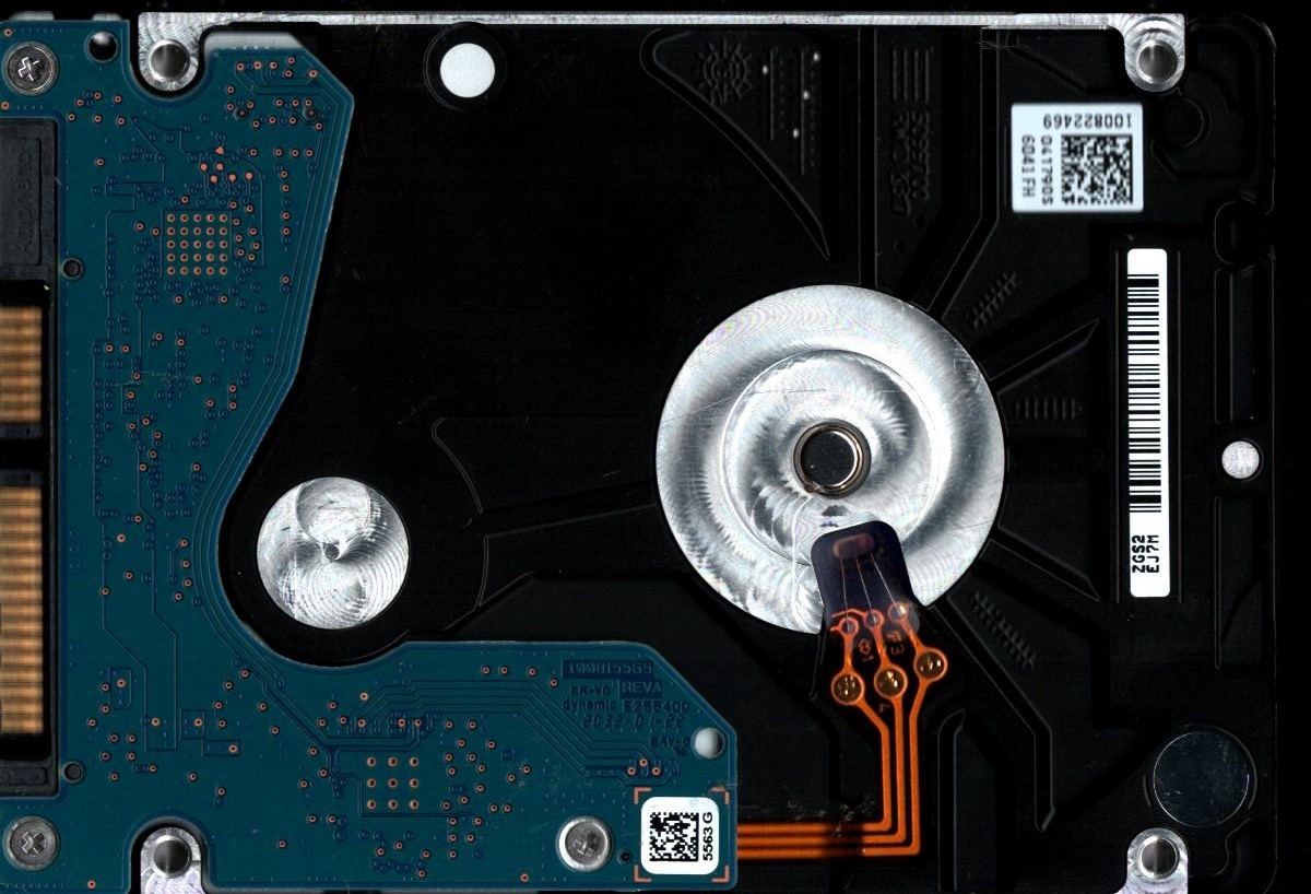 ST1000LM049 P/N: 2GH172-031 F/W: 1001 S/N: ZGS2 TK 1TB OCT 2020 THAILAND SEAGATE - Image 2